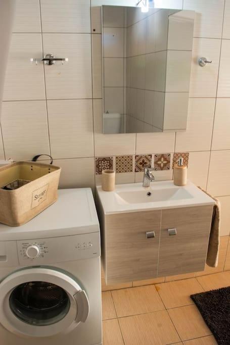 κέντρο μικρή καλαίσθητη μεζονέτα Appartement