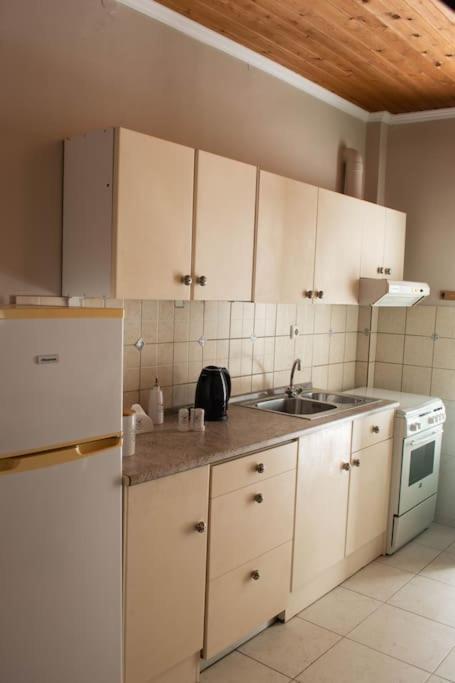 Appartement κέντρο μικρή καλαίσθητη μεζονέτα Iraklion